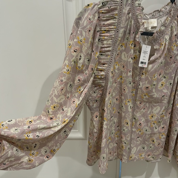 Floral blouse from the NYC store The Westside. New with tags. - Picture 3 of 4